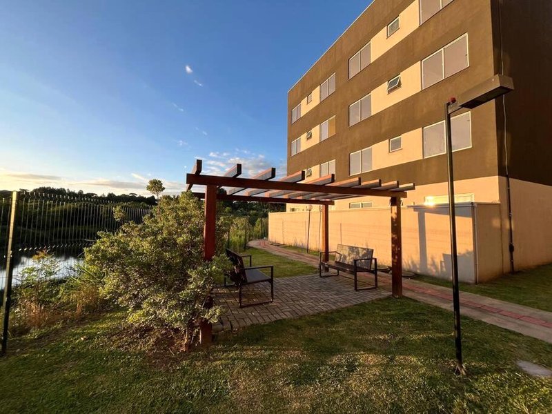 Apartamento 2 quartos, prox Outlet Campo Largo BR e Hospitais possui lava e secaの写真