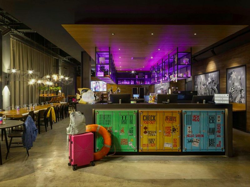 Moxy Southamptonの写真