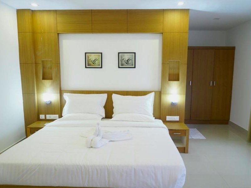 HOTEL SURYAの写真