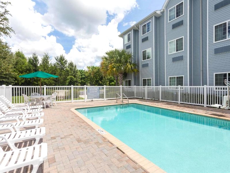 マイクロテル イン&スイーツ バイ ウィンダム スプリングヒル ウィーキ ワチー (Microtel Inn & Suites by Wyndham Spring Hill/Weeki Wachee)の写真