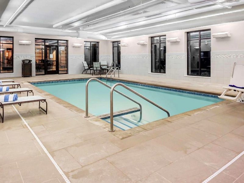 Homewood Suites by Hilton Wauwatosa Milwaukeeの写真