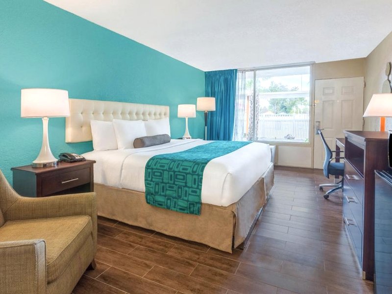 ハワード ジョンソン バイ ウィンダム レイクランド (Howard Johnson by Wyndham Lakeland)の写真
