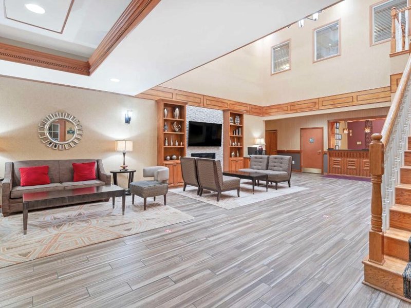 ベストウェスタン プラス ブラッドベリ イン アンド スイーツ (Best Western Plus Bradbury Inn and Suites)の写真