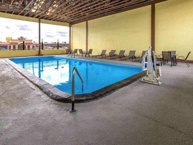 デイズ イン バイ ウィンダム ウェイクロス (Days Inn by Wyndham Waycross)の写真