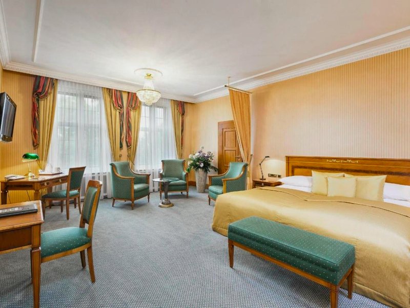 ベスト ウェスタン プレミア グランド ホテル ルシスシャー ホフ (Best Western Premier Grand Hotel Russischer Hof)の写真