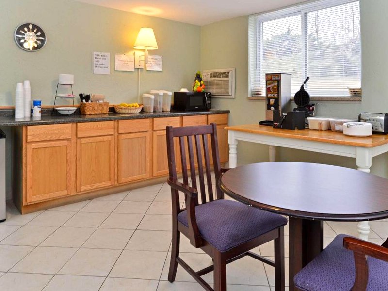 Americas Best Value Inn Jefferson Cityの写真