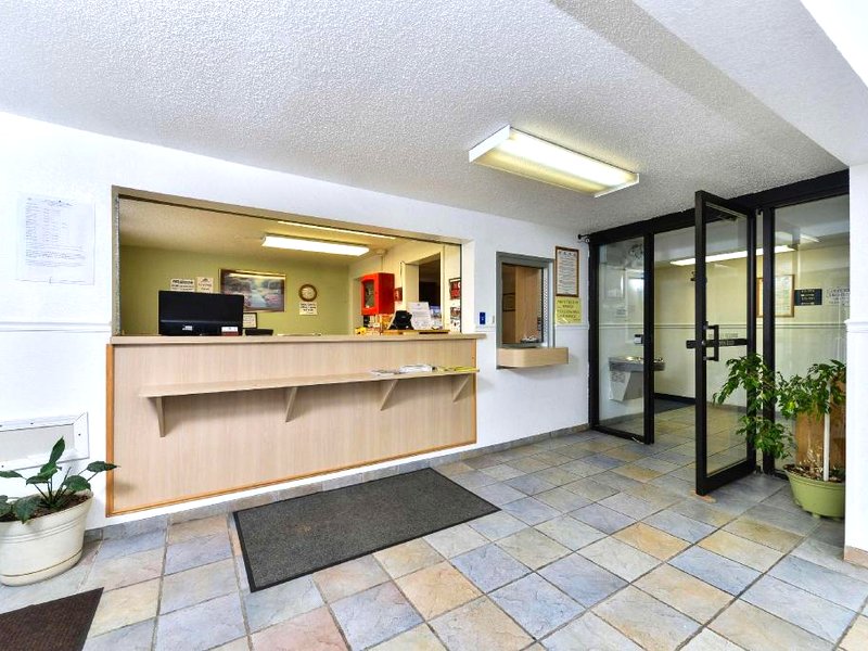 Americas Best Value Inn Jefferson Cityの写真