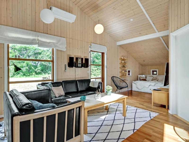 Stunning Home In Ejstrupholm With Wifiの写真