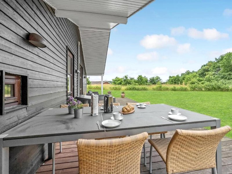 Stunning Home In Ejstrupholm With Wifiの写真
