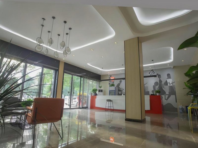 Thank Inn Hubei Jingzhou Vocational and Technical Collegeの写真