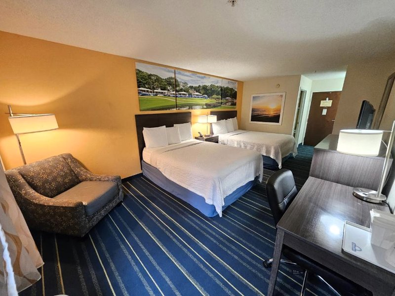 デイズ イン バイ ウィンダム バーリントン イースト (Days Inn by Wyndham Burlington East)の写真