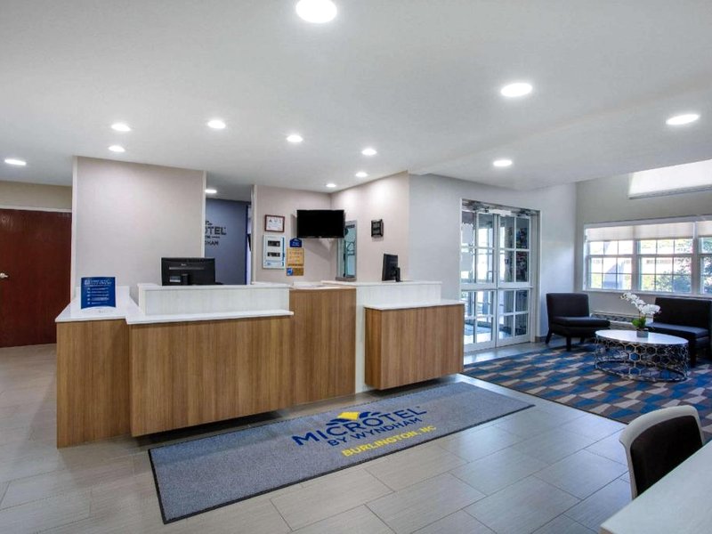 マイクロテル イン&スイーツ バイ ウィンダム バーリントン (Microtel Inn & Suites by Wyndham Burlington)の写真