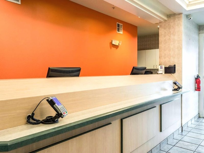 モーテル 6 リンカーン シティ (Motel 6 Lincoln City)の写真