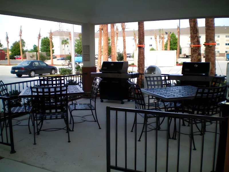 CANDLEWOOD SUITES AVONDALE-NEW ORLEANS By IHGの写真