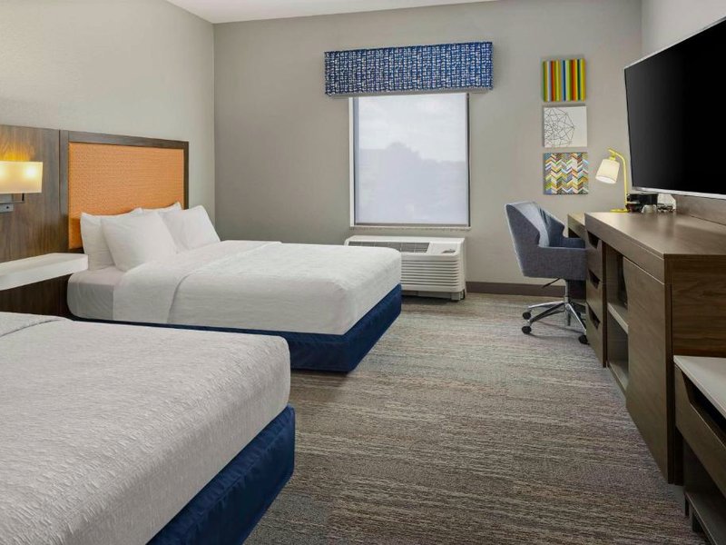 ハンプトン イン フェアモント (Hampton Inn Fairmont)の写真