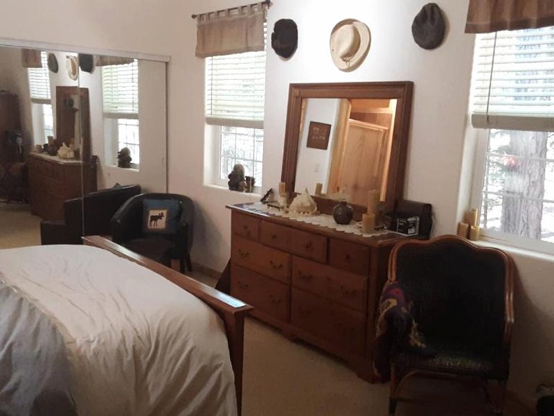 Winterfell Inn - No Xtra Fees, Dogs OK, King & Queen Suitesの写真