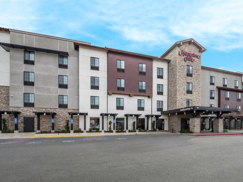 ハンプトン イン バイ ヒルトン コンコード (Hampton Inn by Hilton Concord)の写真