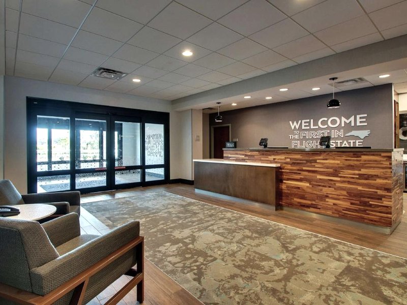 Hampton Inn & Suites Southportの写真