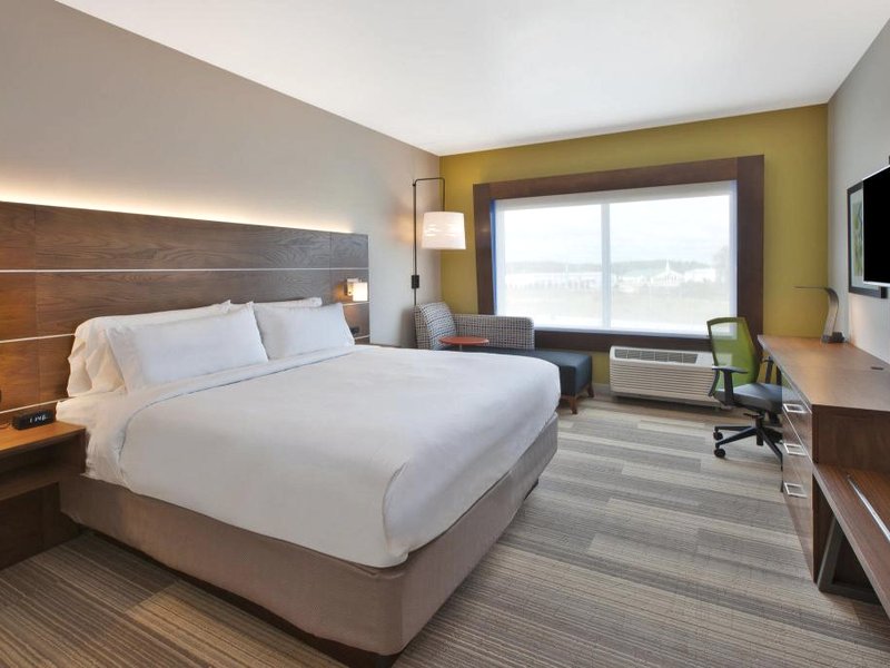 ホリデイ イン エクスプレス アンド スイーツ サウス ヒル バイ IHG (Holiday Inn Express and Suites South Hill By IHG)の写真
