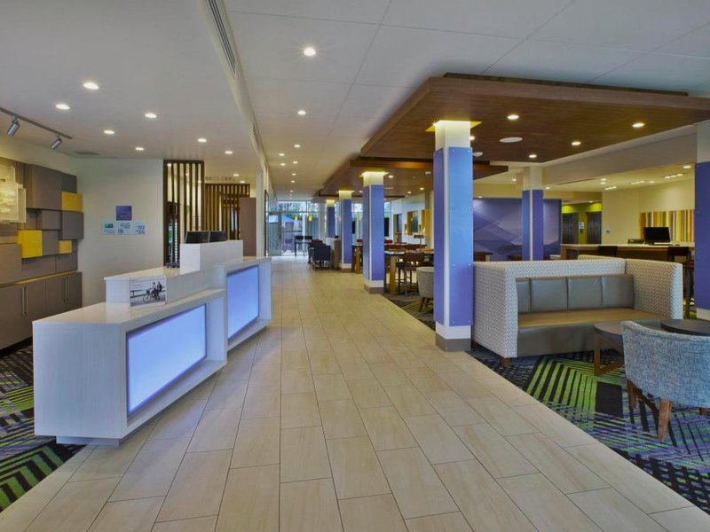 ホリデイ イン エクスプレス アンド スイーツ サウス ヒル バイ IHG (Holiday Inn Express and Suites South Hill By IHG)の写真