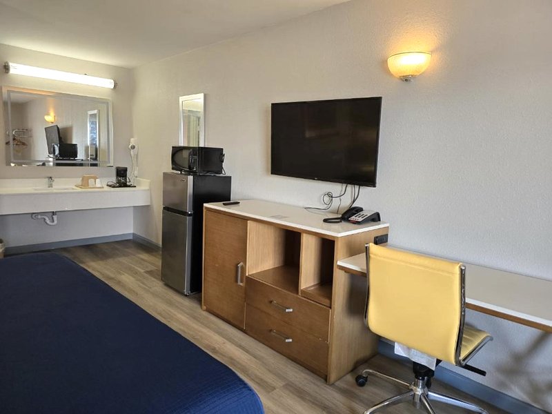 Americas Express Inn South Hillの写真