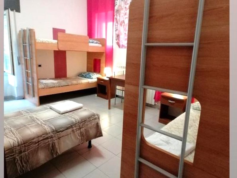 ペルラ デル レヴァンテ ホステル (Perla del Levante Hostel)の写真