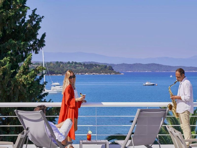 AKS Porto Heli Hotelの写真