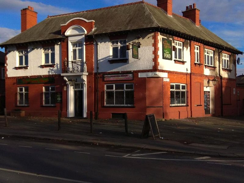 ゴートン マウント ホテル マンチェスター (Gorton Mount Hotel Manchester)の写真