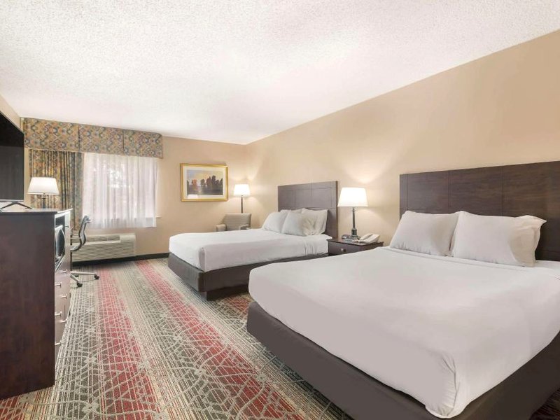 ベストウェスタン サラナク レイク (Best Western Saranac Lake)の写真