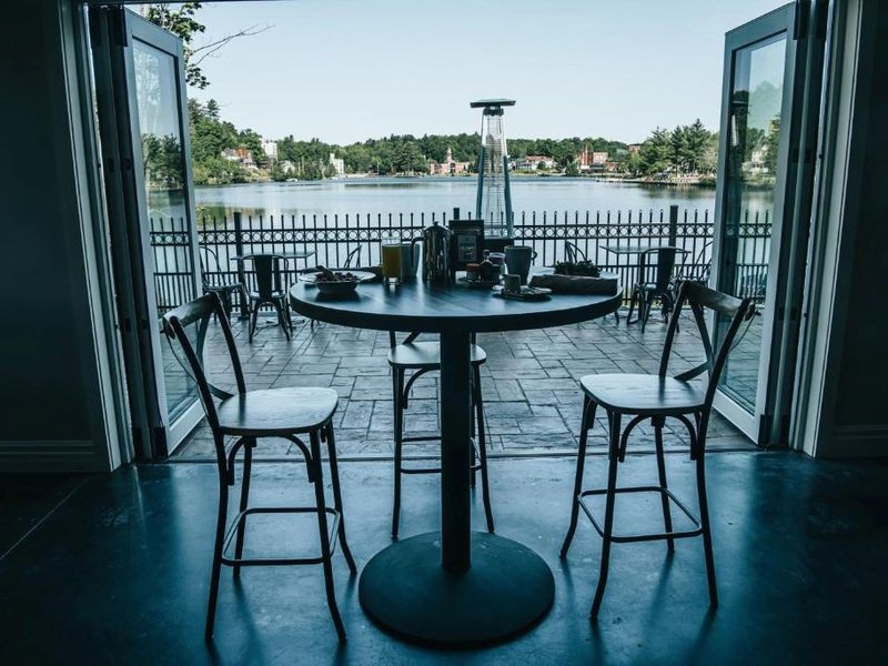 voco Saranac Lake NY - Waterfront By IHGの写真
