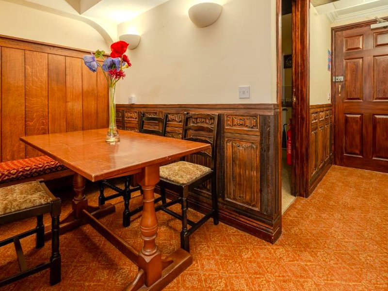 Crown Hotel Cotswoldの写真