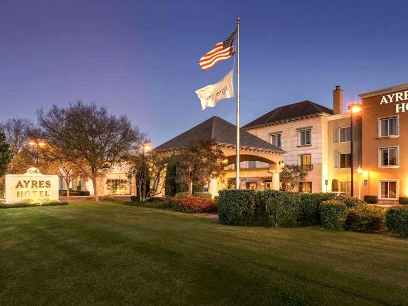 アイルス ホテル シール ビーチ (Ayres Hotel Seal Beach)の写真