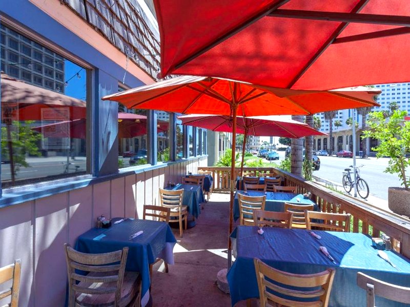 ロング ビーチ コンベンション センター トラベロッジ (Travelodge by Wyndham Long Beach Convention Center)の写真