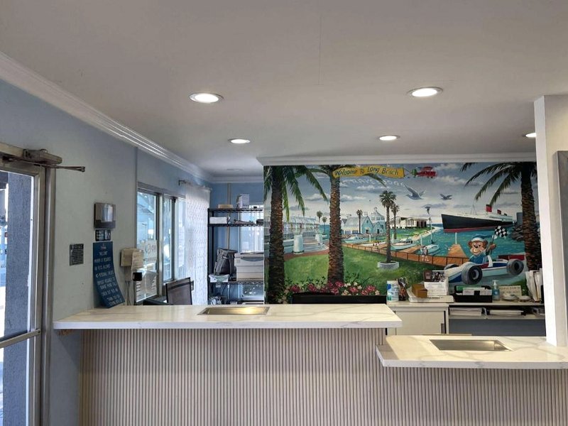 ロング ビーチ コンベンション センター トラベロッジ (Travelodge by Wyndham Long Beach Convention Center)の写真