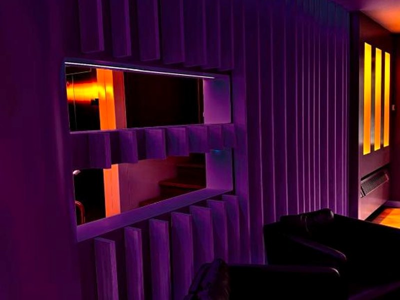 Confidence Hotel Europaの写真