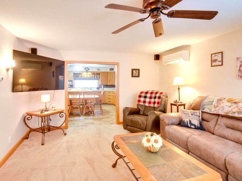 Cozy Home with ATV Trail Access in Berlin!の写真