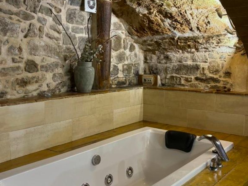 Suíte Sant Sebastià con jacuzzi, sauna y jardín (Suite Sant Sebastia con jacuzzi, sauna y jardin)の写真