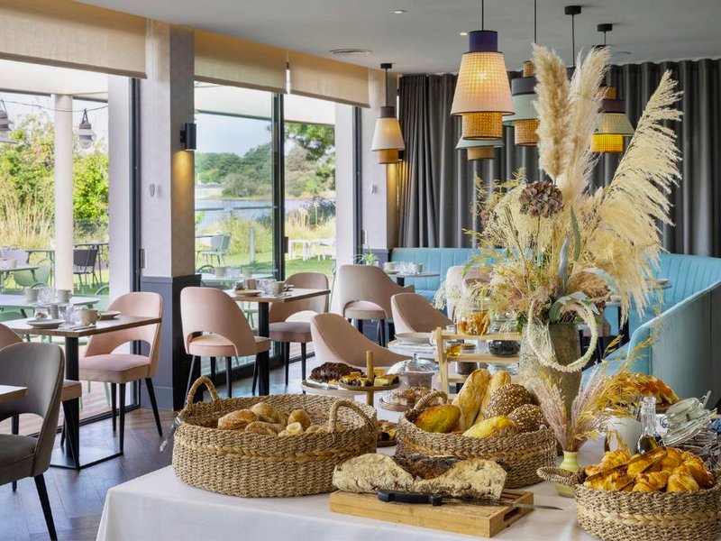 ベスト ウェスタン プラス ホテル レ リブ デュ テ (Best Western Plus Hotel les Rives du Ter)の写真