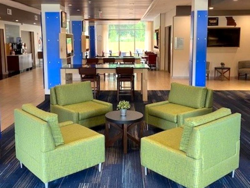 Holiday Inn Express And Suites Warrensburg North By IHGの写真