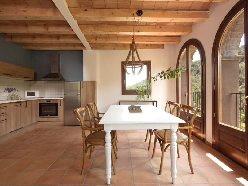 Cozy apartment in Orpí with pool (Cozy apartment in Orpi with pool)の写真