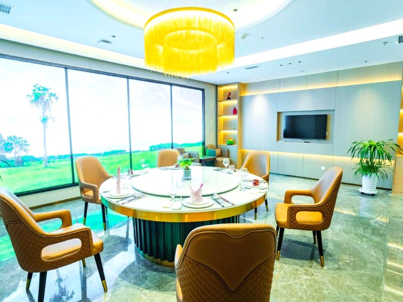 イェンビェン バイシャン ホテル (Yanbian Baishan Hotel)の写真