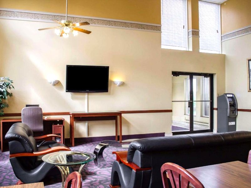 ECONO LODGE WICKLIFFE - CLEVELAND EASTの写真