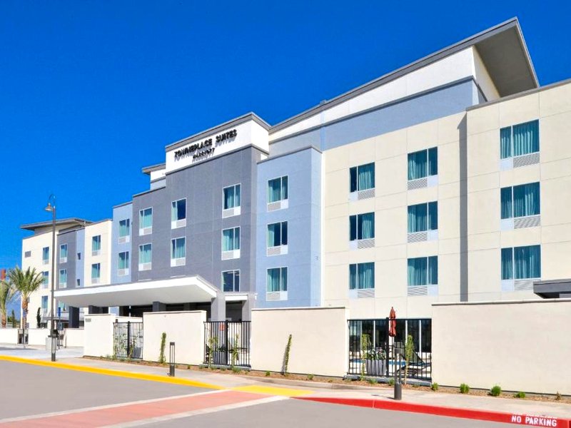 TownePlace Suites Ontario Chino Hillsの写真