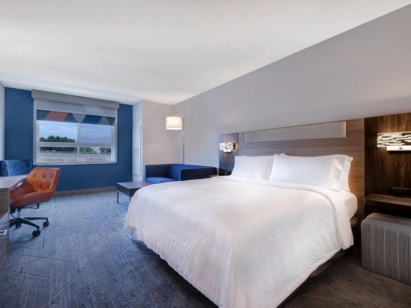 ホリデイ イン エクスプレス ＆ スイーツ チノ ヒルズ by IHG (Holiday Inn Express & Suites Chino Hills by IHG)の写真