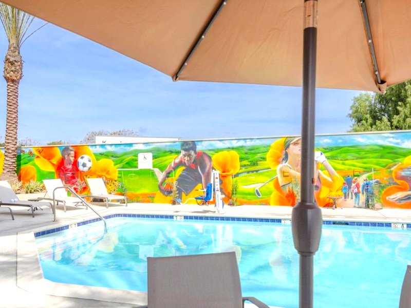 ホリデイ イン エクスプレス ＆ スイーツ チノ ヒルズ by IHG (Holiday Inn Express & Suites Chino Hills by IHG)の写真