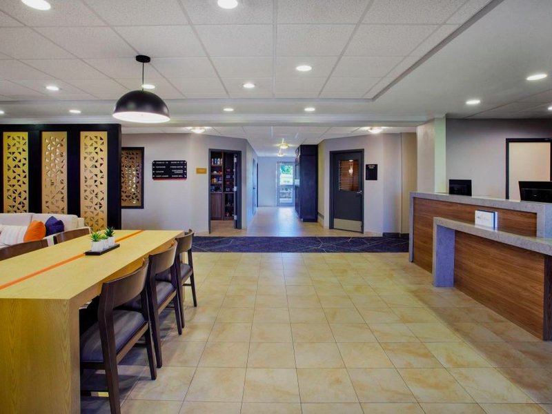 Candlewood Suites Kenosha By IHGの写真