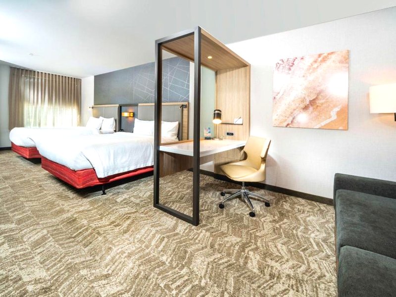 SpringHill Suites Kenoshaの写真