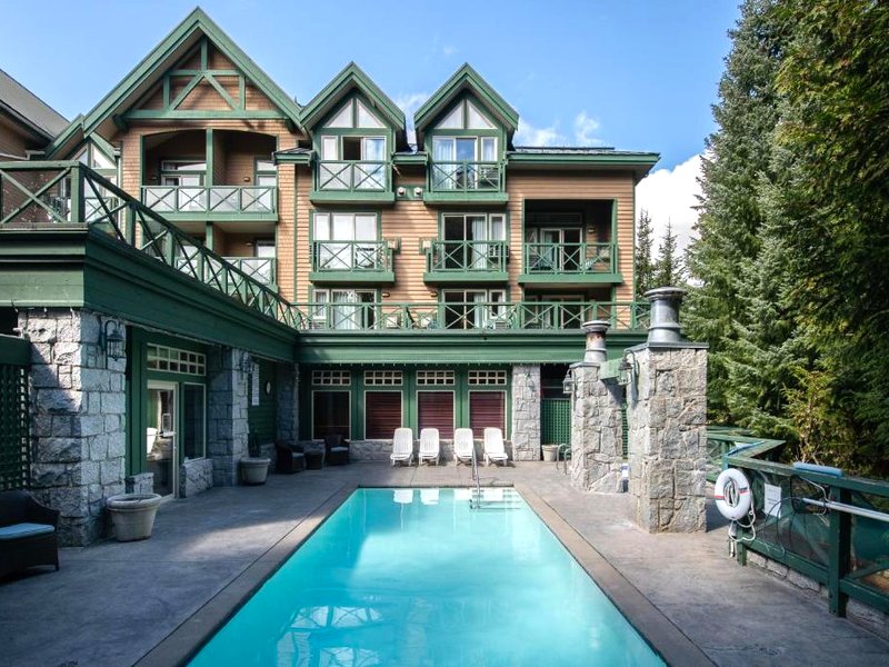 ピナクル ホテル ウィスラー (Pinnacle Hotel Whistler)の写真