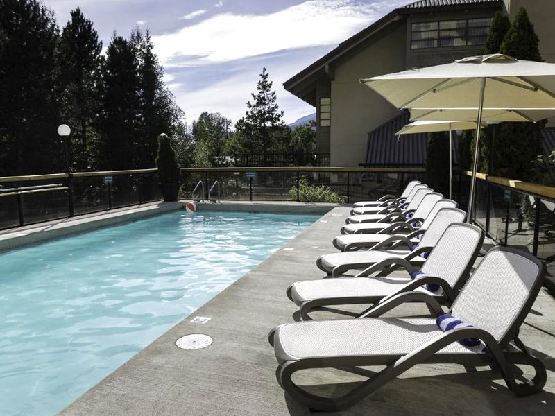 ザ クリスタル ロッジ アンド スイーツ (The Crystal Lodge and Suites)の写真