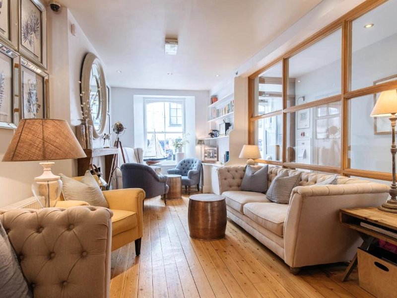 ザ オールド キー ハウス ホテル (The Old Quay House Hotel)の写真